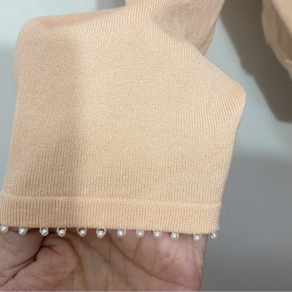 FIELD MANOR 52% silk with nylon and cotton sweater. Bead trim neck and wrist L - Picture 3 of 7